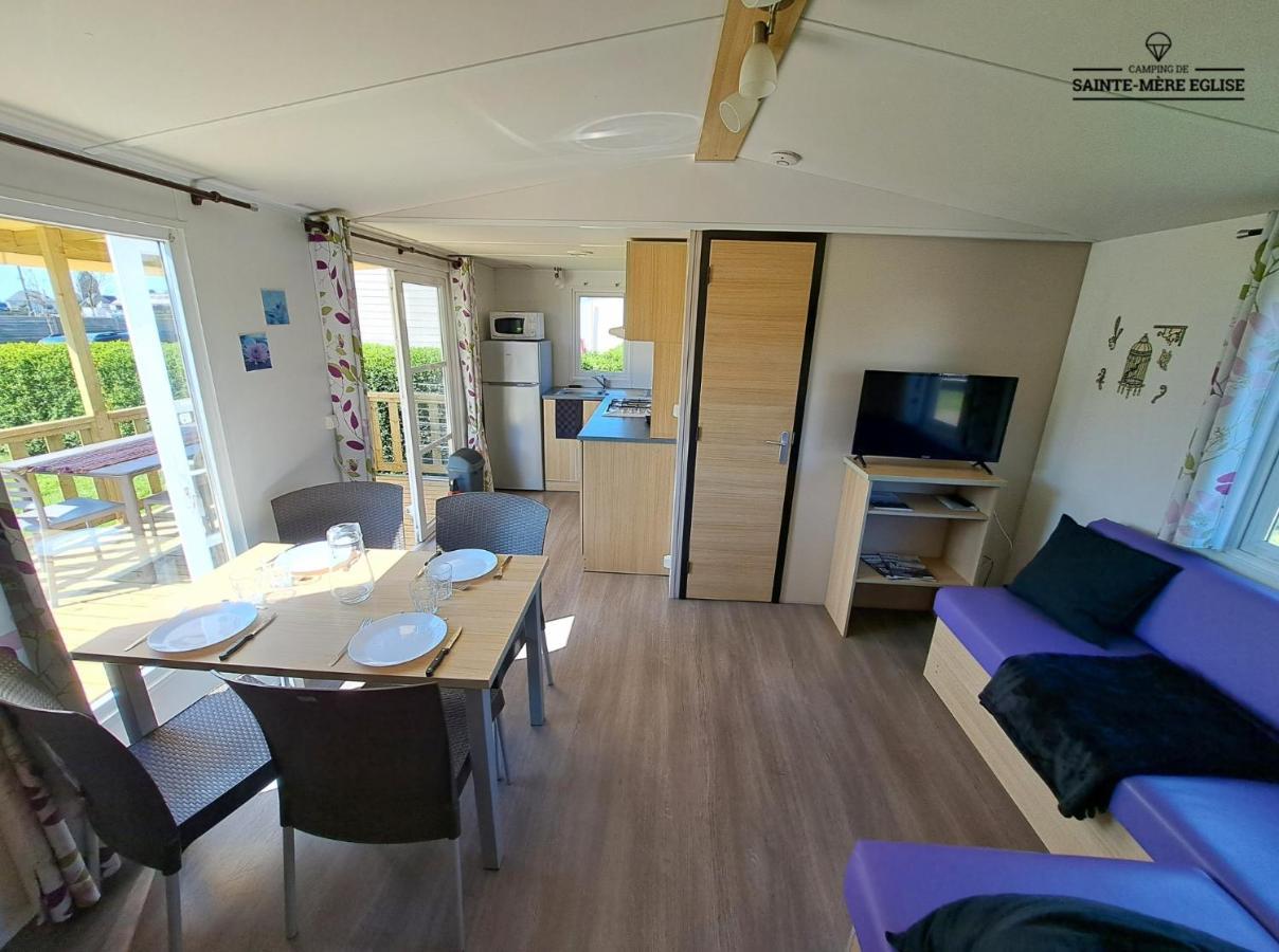 Camping Sainte Mère Eglise Esterno foto