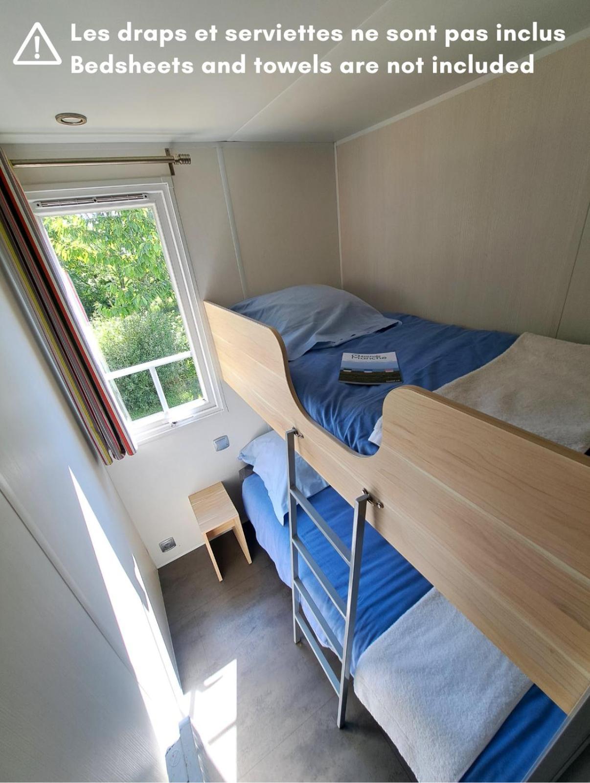 Camping Sainte Mère Eglise Esterno foto