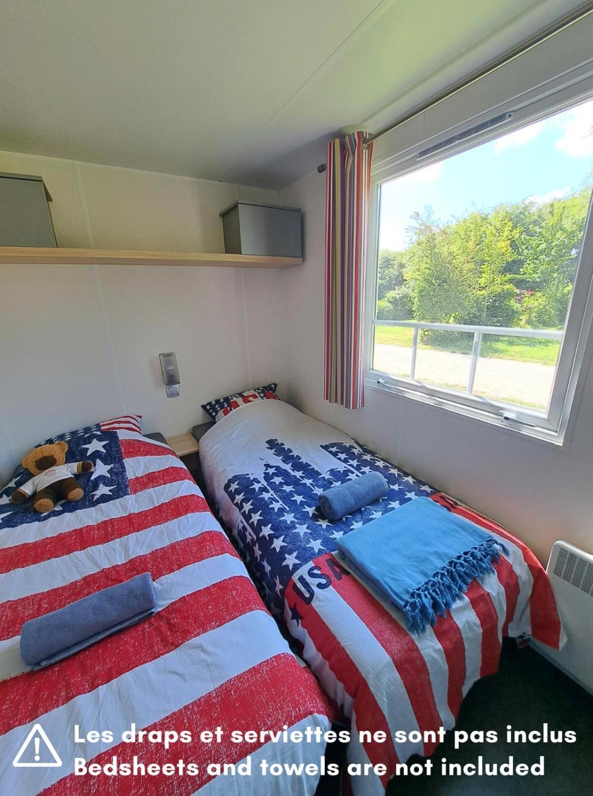 Camping Sainte Mère Eglise Esterno foto