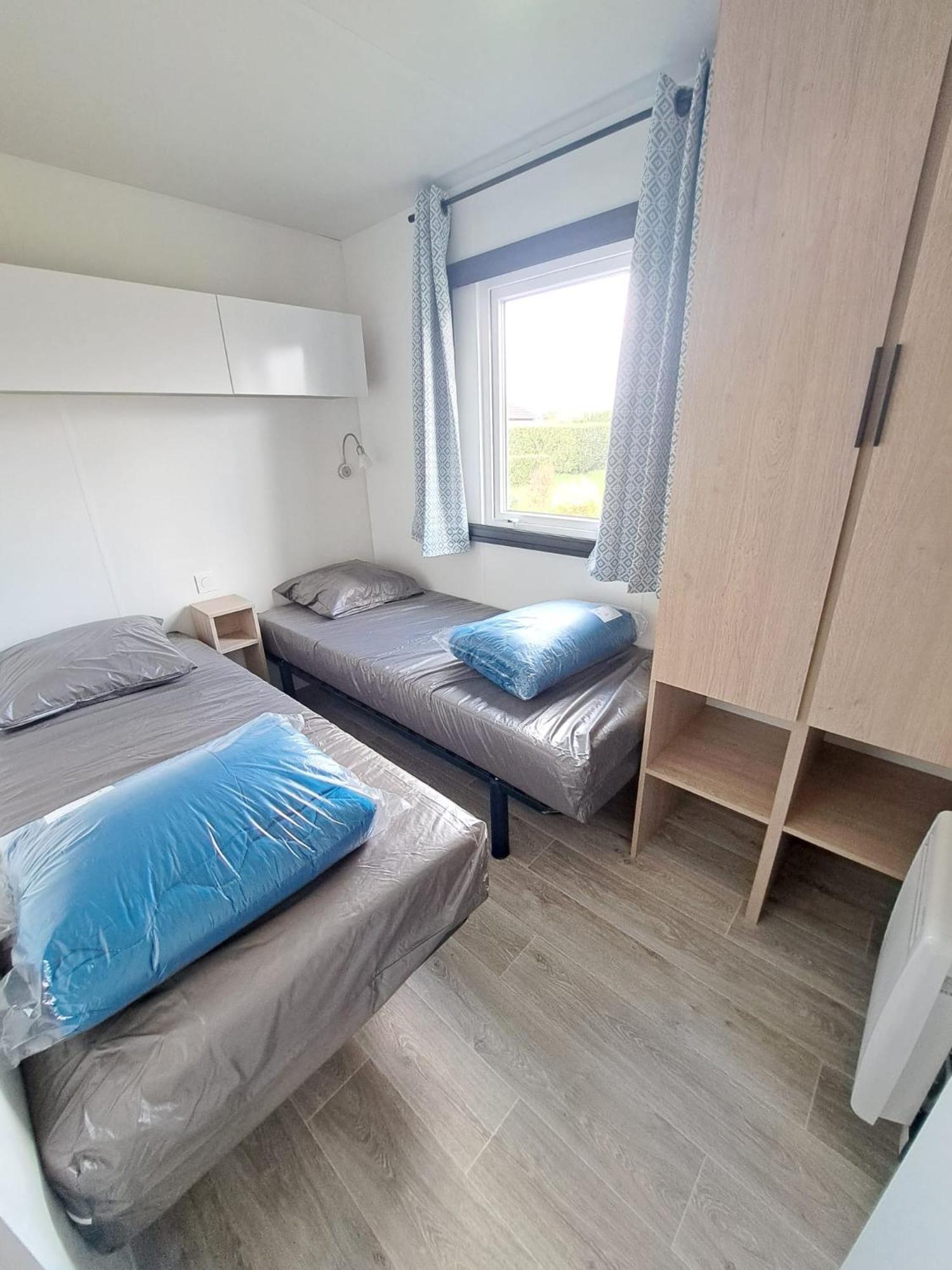Camping Sainte Mère Eglise Esterno foto