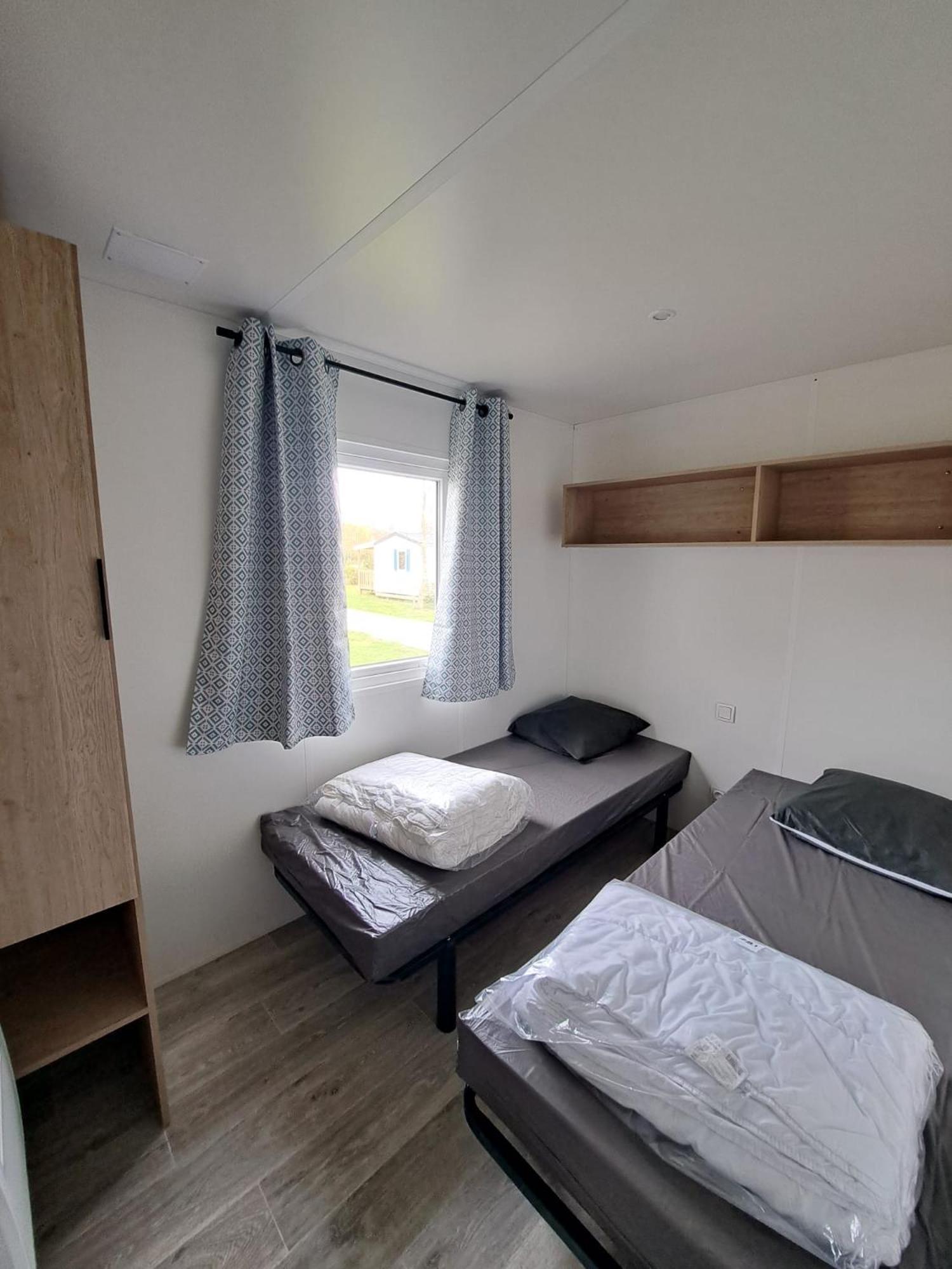 Camping Sainte Mère Eglise Esterno foto