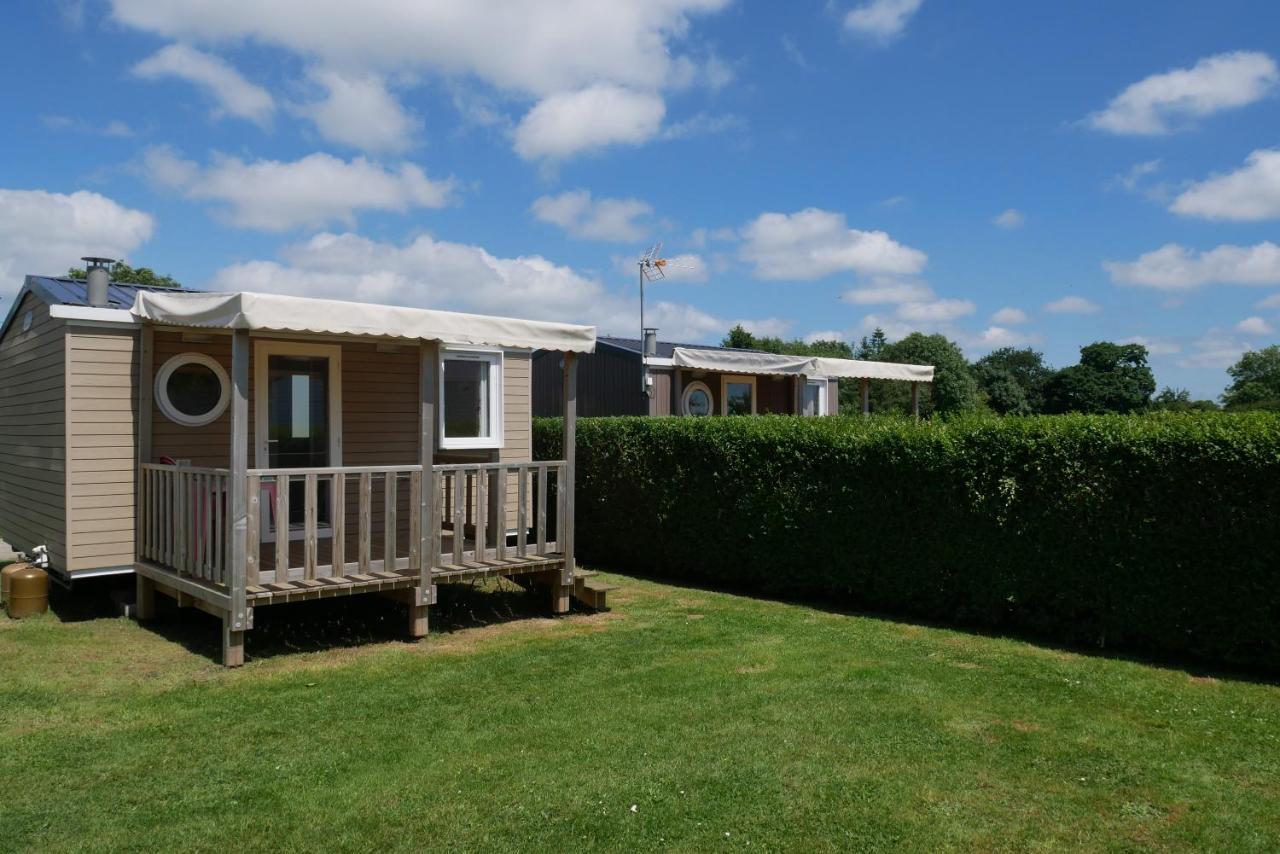 Camping Sainte Mère Eglise Esterno foto